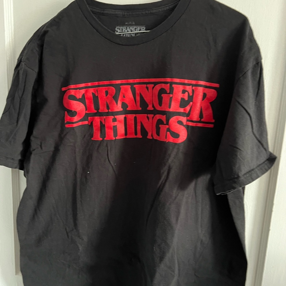 Netflix Stranger Things Black Tee Sz XL